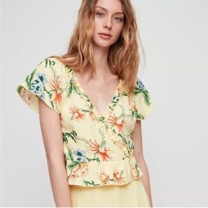 Aritzia Wilfred • Aurelia Short Sleeve Blouse • Size M